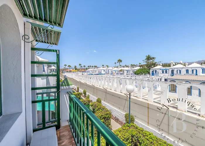 Дом отдыха Coqueto Bungalow Con Terraza Privada Y Piscina