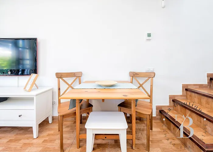 Дом отдыха Coqueto Bungalow Con Terraza Privada Y Piscina